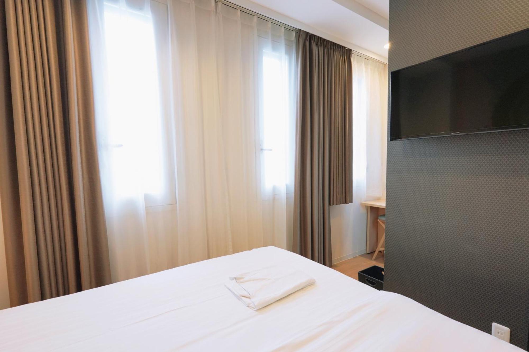 Park Central Sakura Hotel Osaka Exterior photo